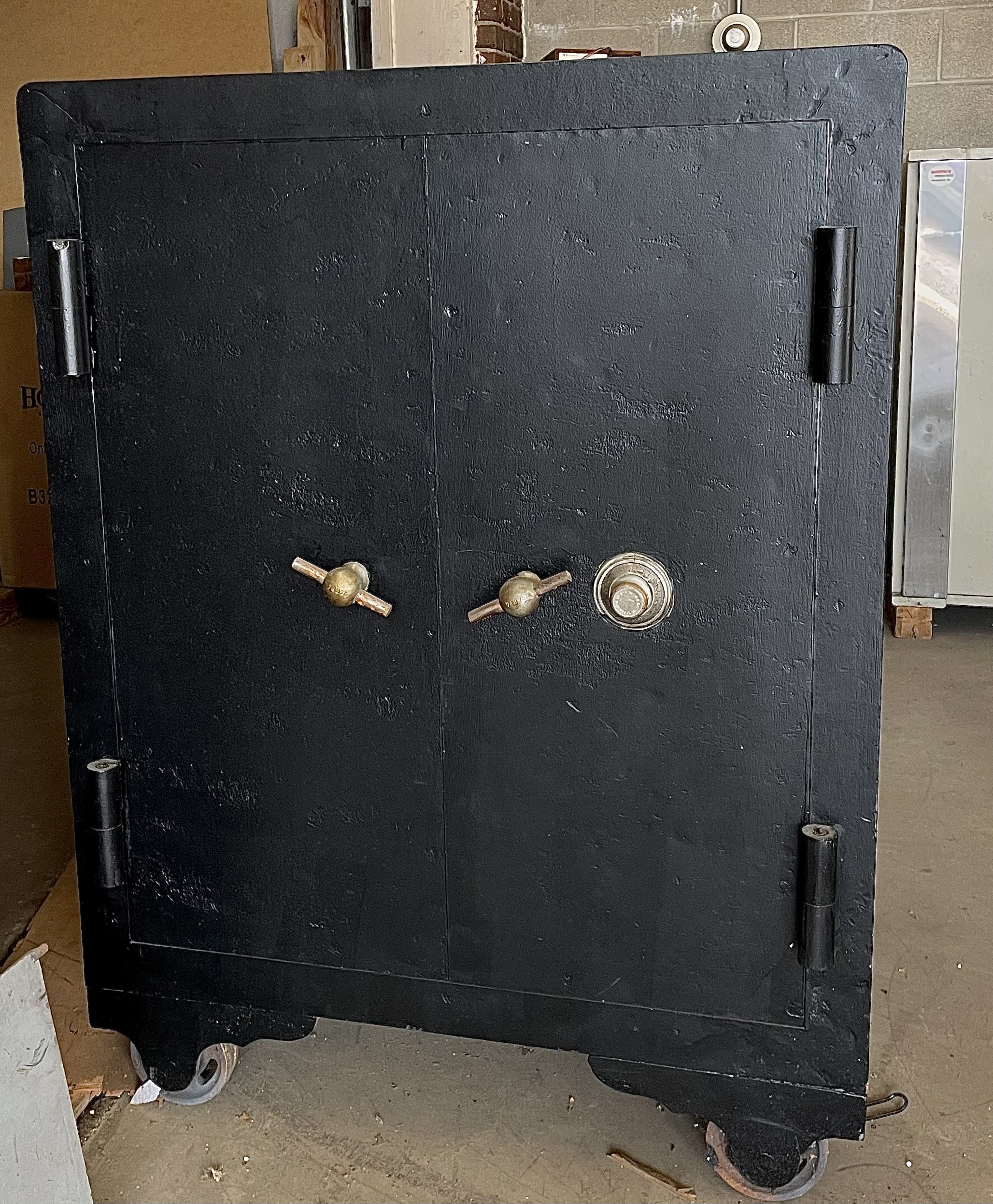 HERRING HALL MARVIN ( HHM ) SAFE Elgin Key & Lock Co.