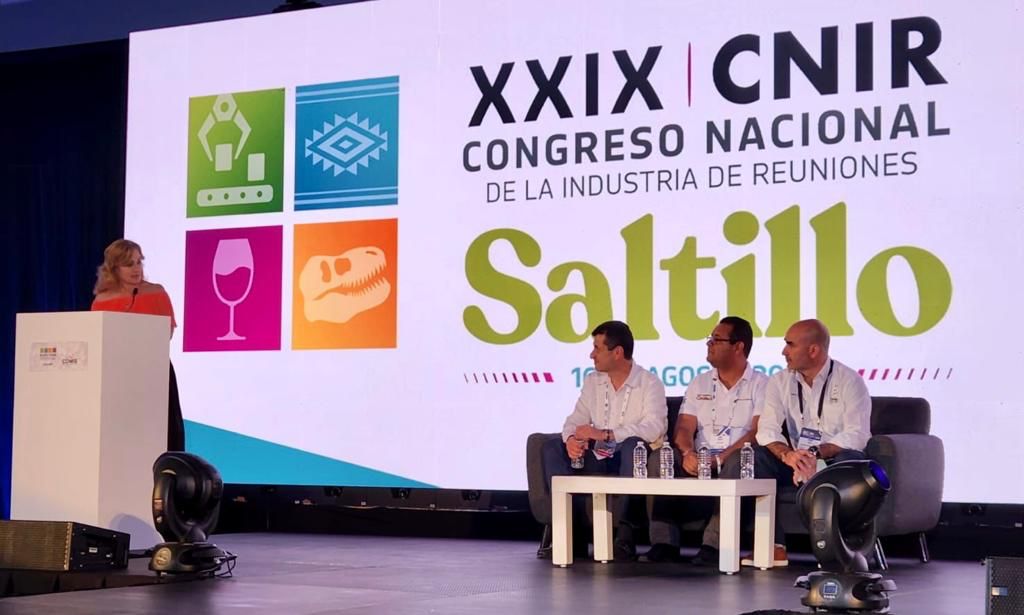 Recibe Saltillo estafeta, será sede de Congreso Nacional