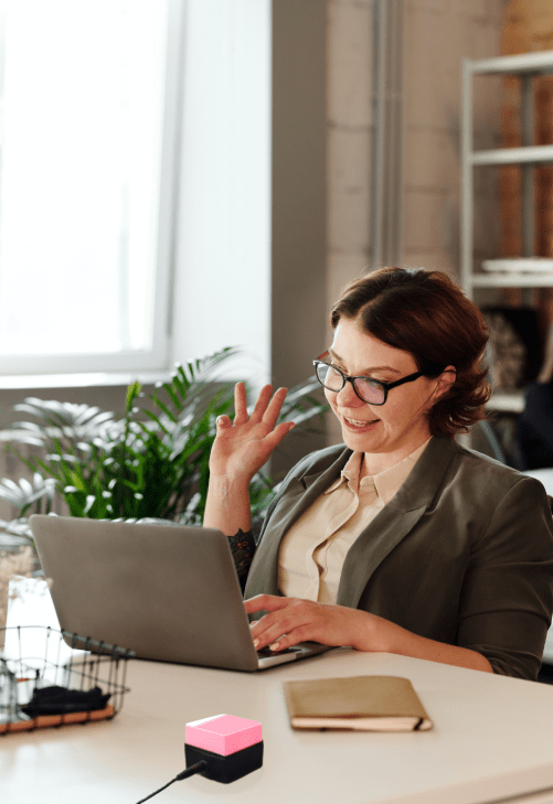 ElhiTech Elhi Smart Presence Status Light Busy Light for Home or