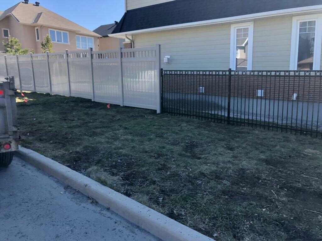 PVC Fences Ottawa PVC Fence & Deck Contractor Affordable Pricing