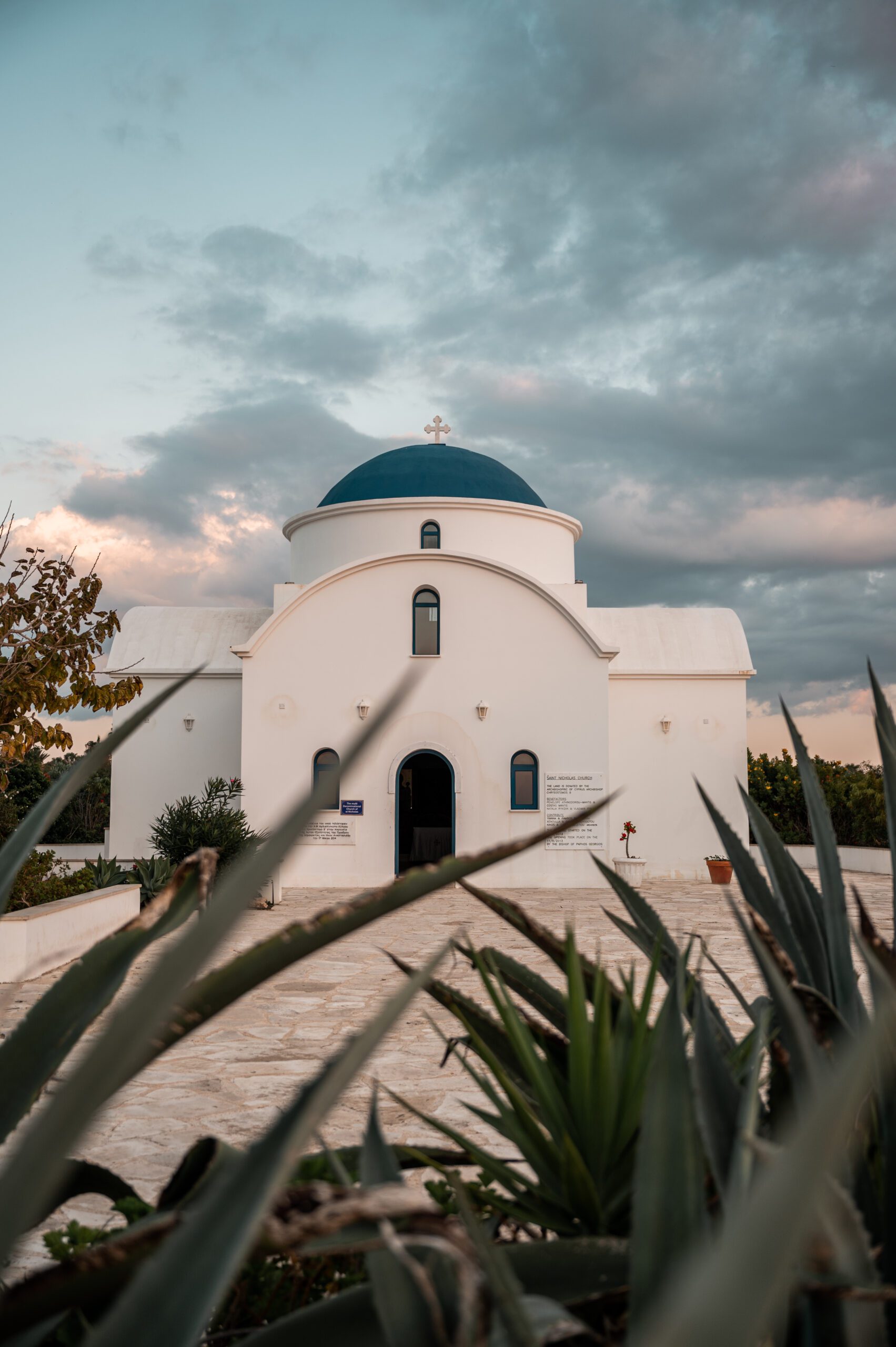 kypr Saint Nicholas Church