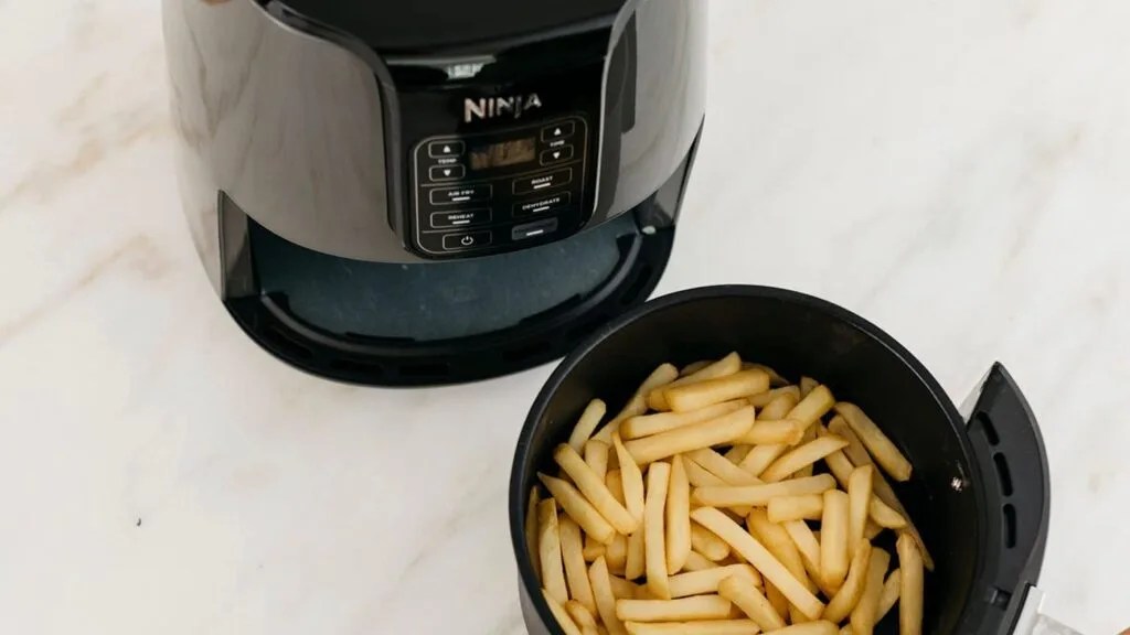 What's an air fryer and the way does it work?