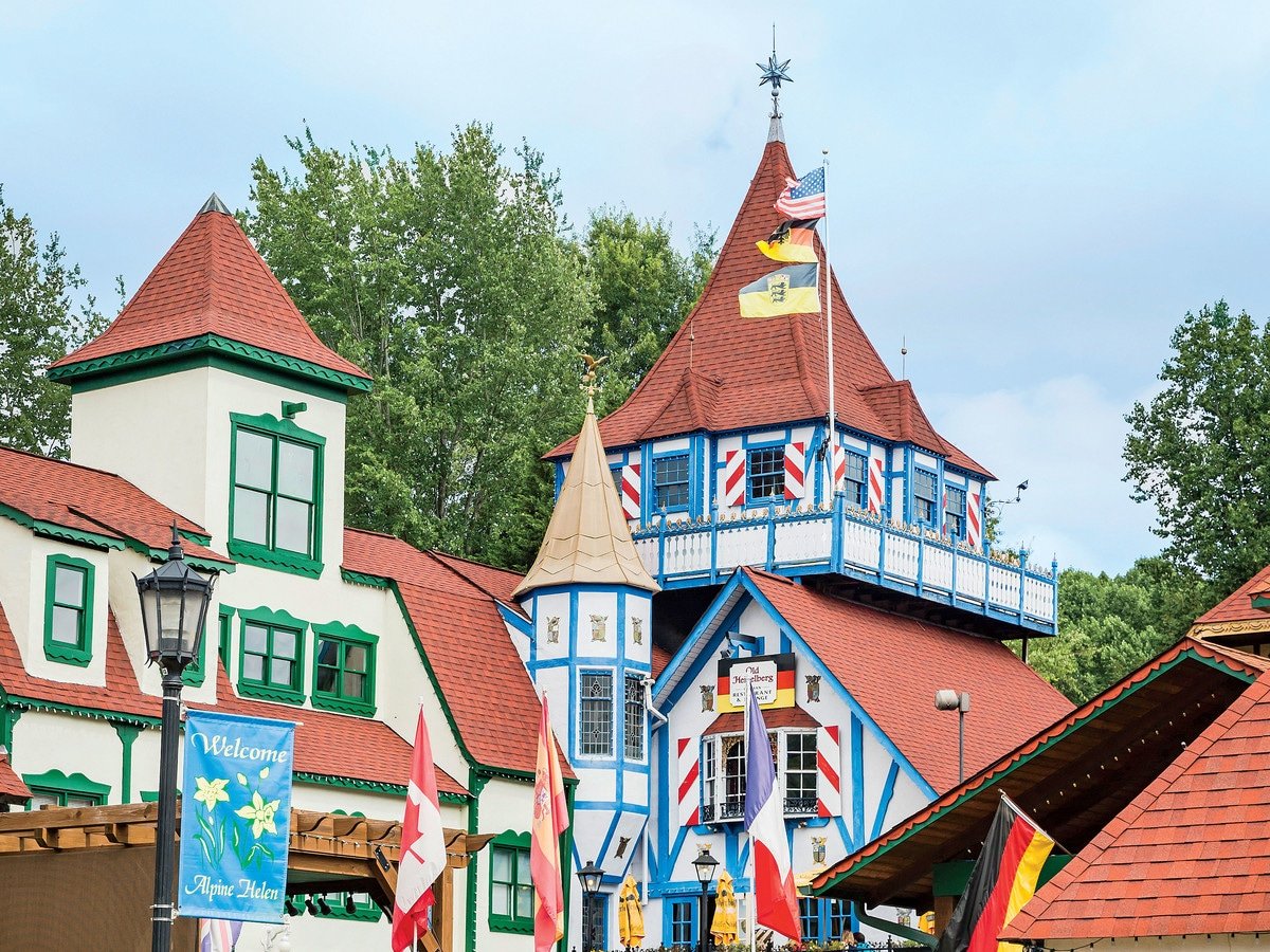 7 Small American Towns That Give A European Vibe Elite Readers