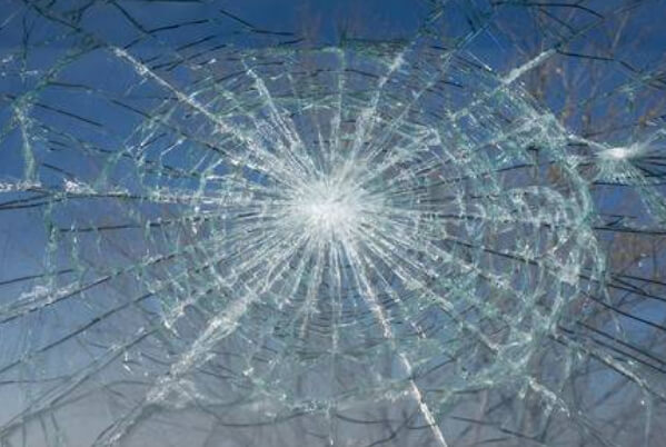 Stone Chipped, Cracked or Broken Windshield? We Can Fix That