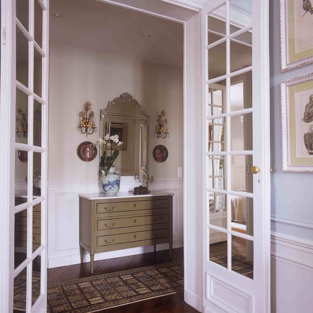 Le Triomphe European Vacation Homes Elite Destination Homes