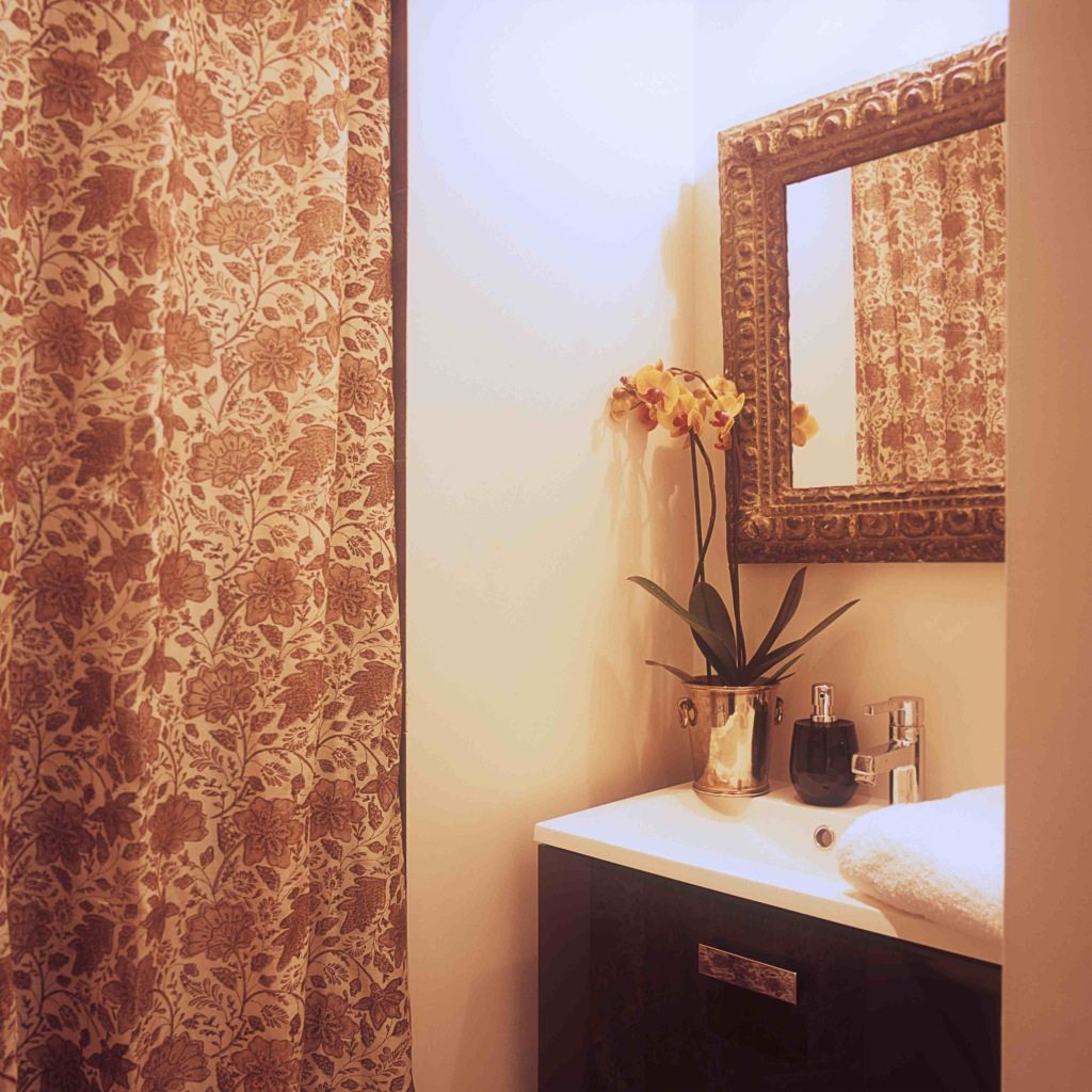 Le Triomphe European Vacation Homes Elite Destination Homes