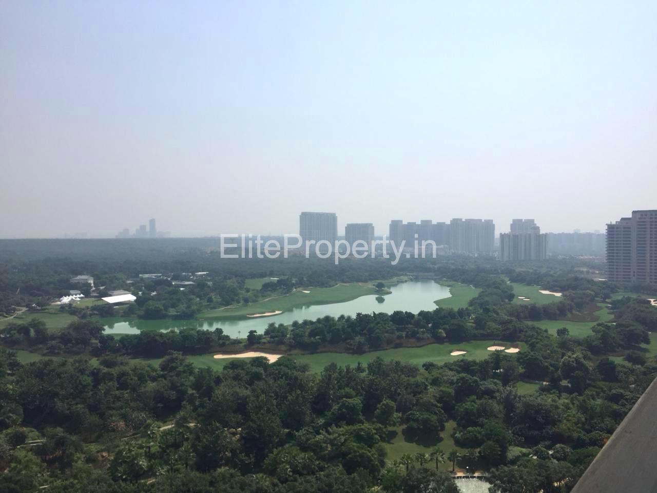 5 BHK Super Luxury Duplex Apartment for Sale in DLF The Magnolias Golf