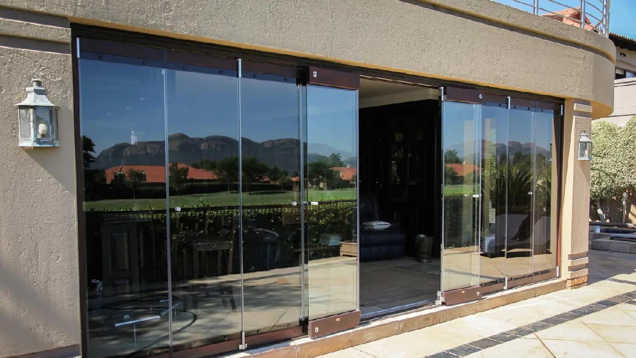 Frameless Glass Windows And Doors