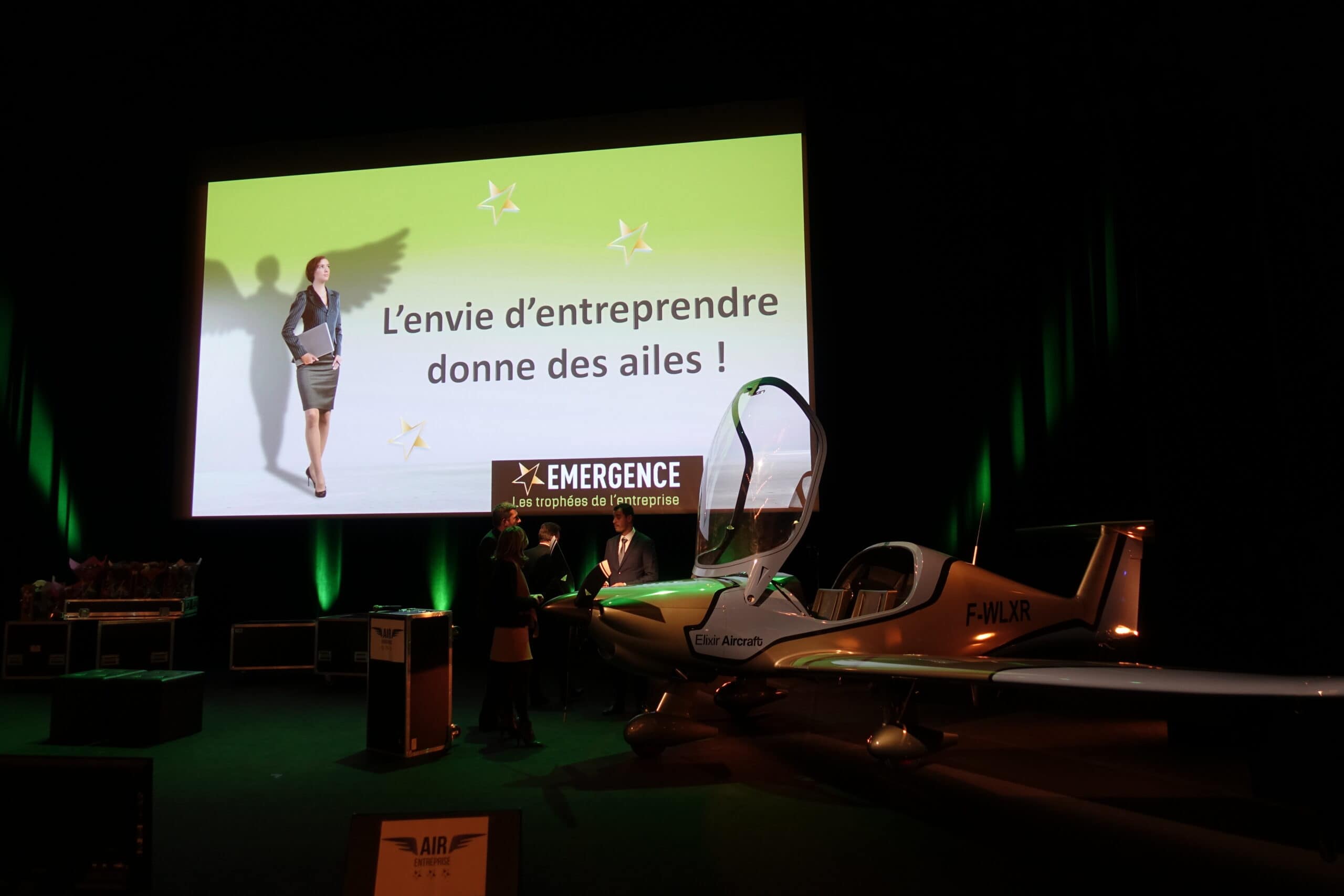 Jeune Entreprise de l’année !! Elixir Aircraft