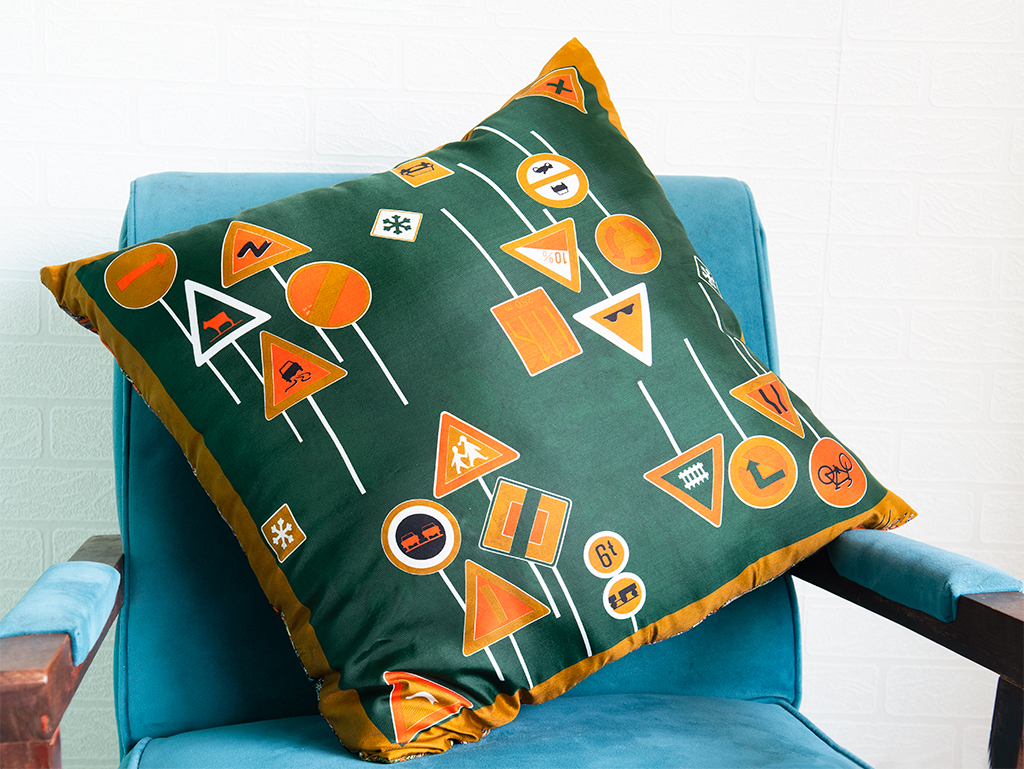 How to sew a silk pillowcase from a scarf (+ DIY pillow forms!) Page