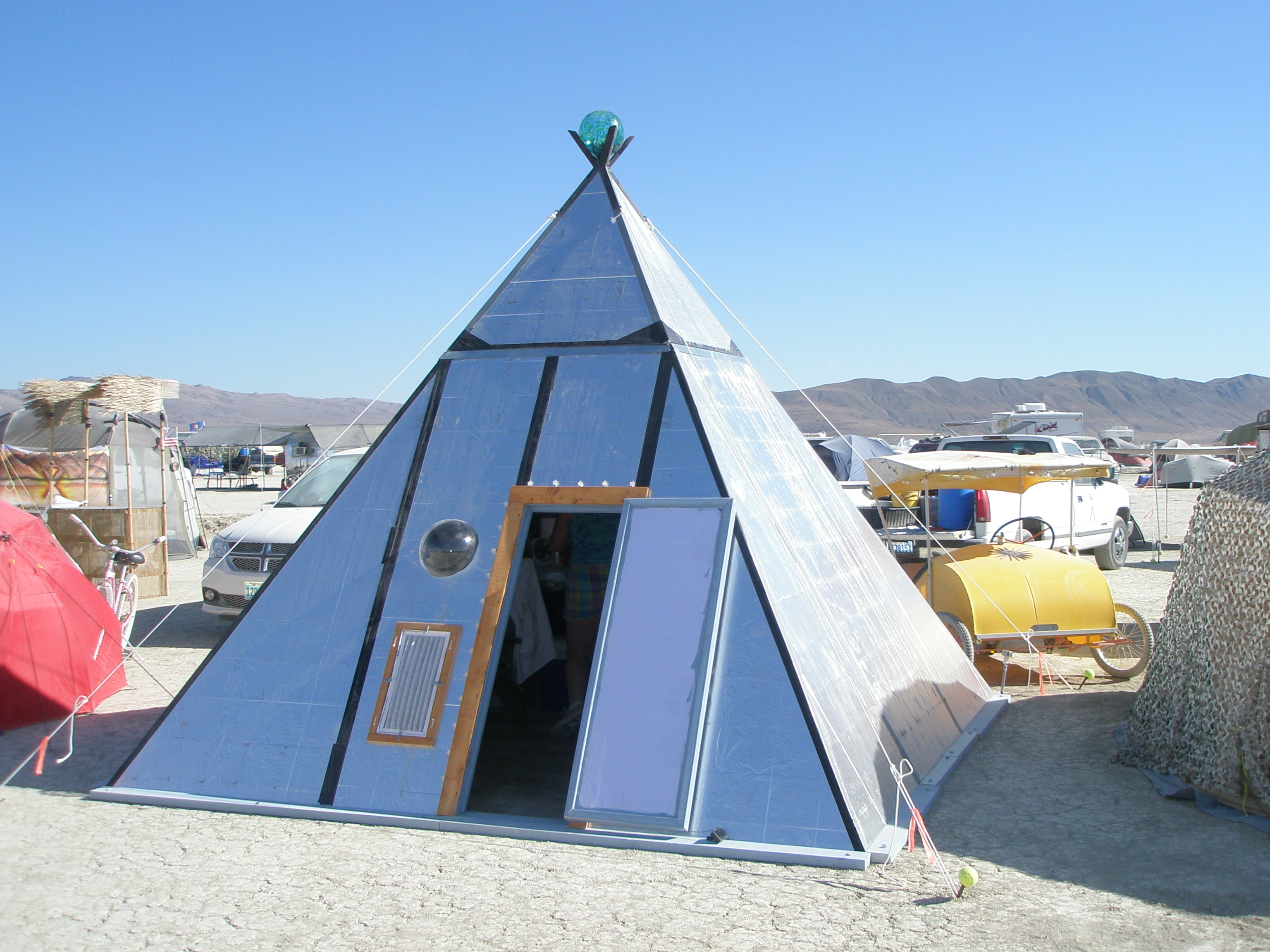 Burningman pyramid shelter Elkinsdiy