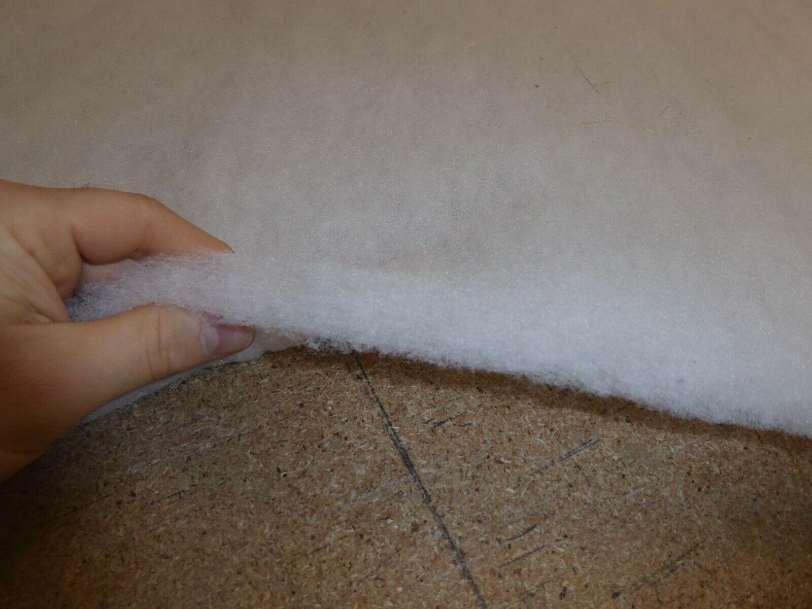 6oz Upholstery Polyester Wadding Dacron Quilting Batting 27" wide Ellbee Fabrics