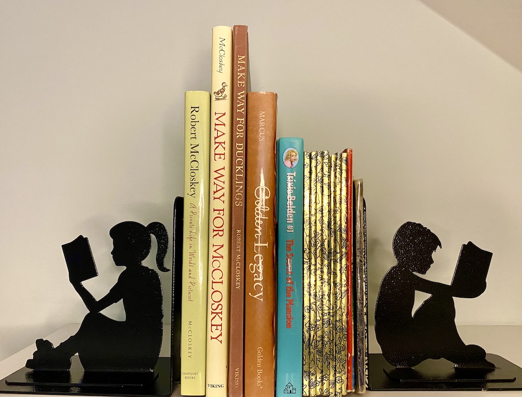 Between the Bookends Ellen Kazimer