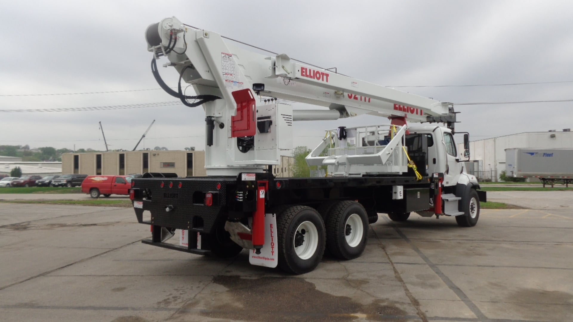 32117R BOOMTRUCK Elliott Equipment Company
