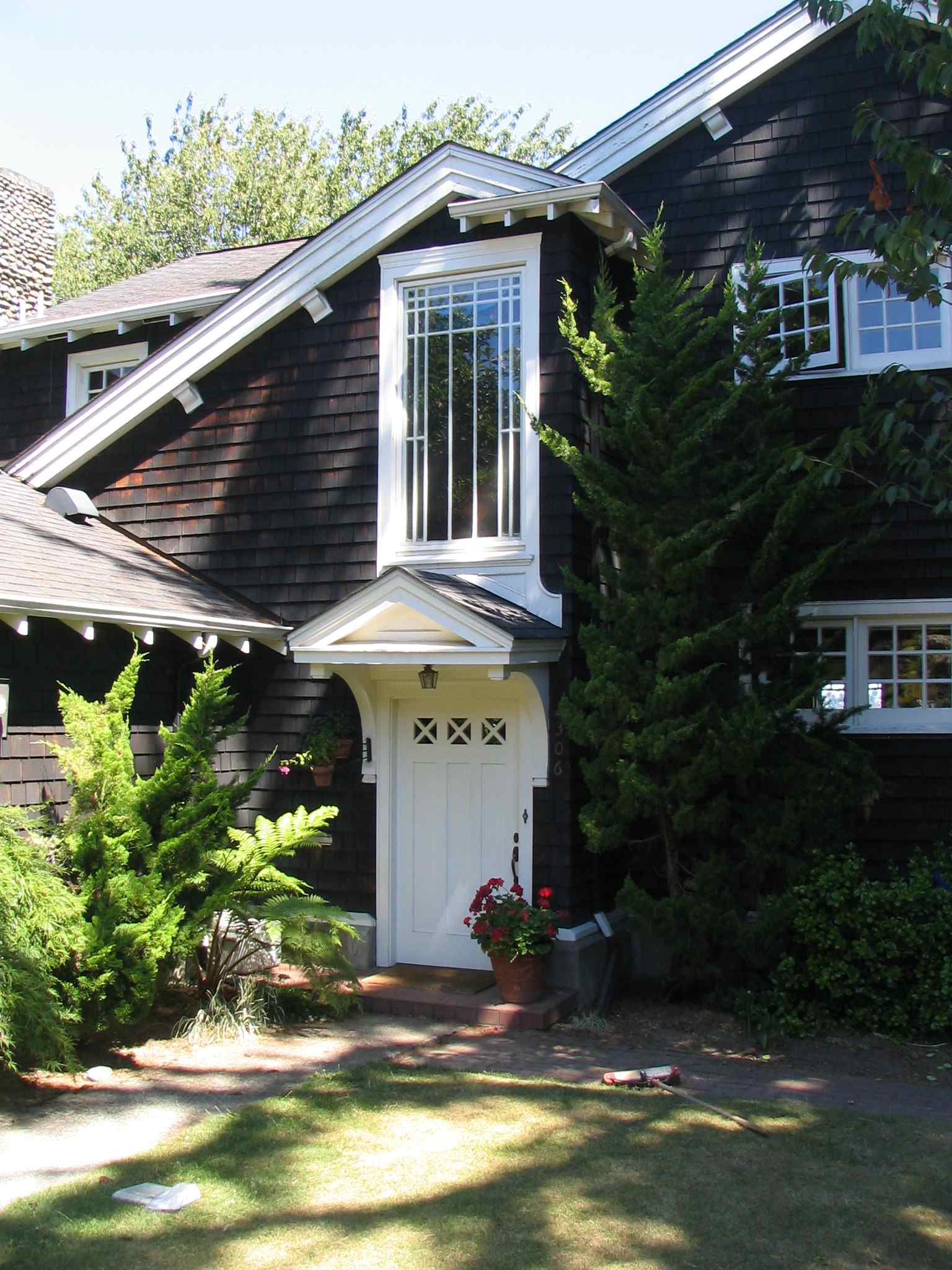 Other buildings by Ellsworth Storey