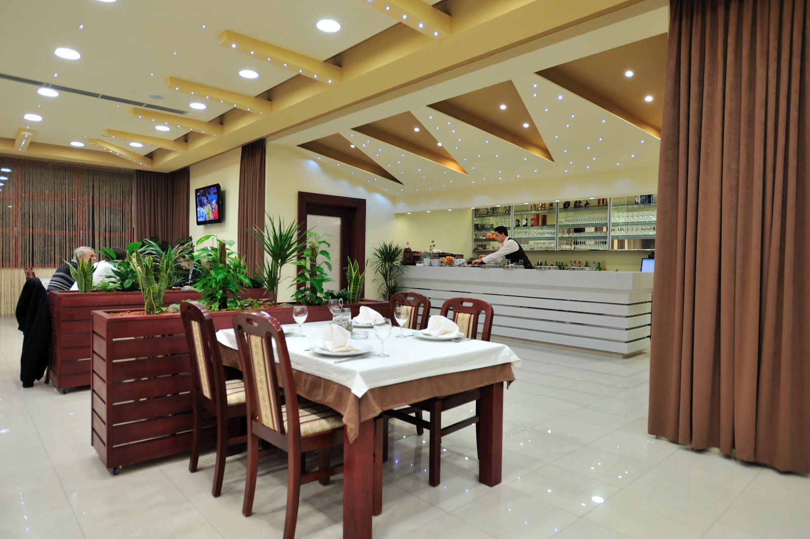 Ruža restoran Mostar ELLUX