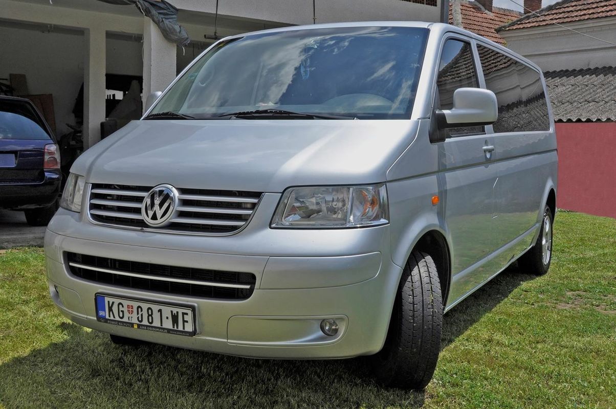 VW Transporter T5 Rentiraje vozila Elmag Rent A Car Kragujevac