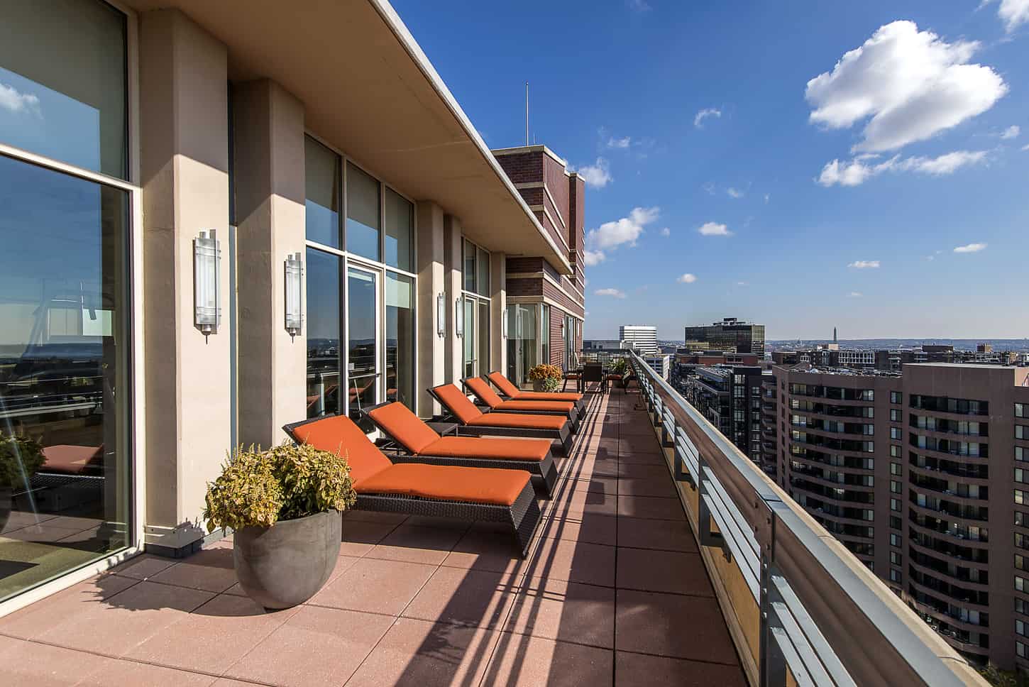 Riverside Apartments Alexandria, VA Elme Communities