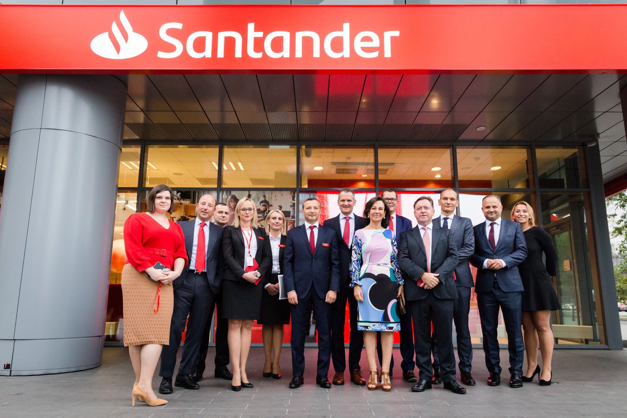 REQUISITOS PARA ABRIR UNA CUENTA EN SANTANDER