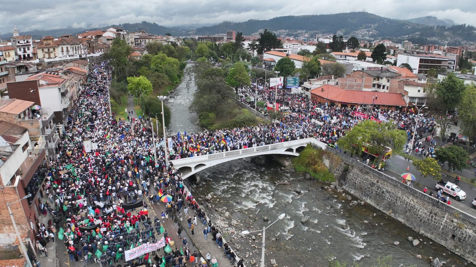 Piden al Gobierno de Daniel de Noboa que cancele el proyecto Loma Larga y no solo suspenda licencia ambiental