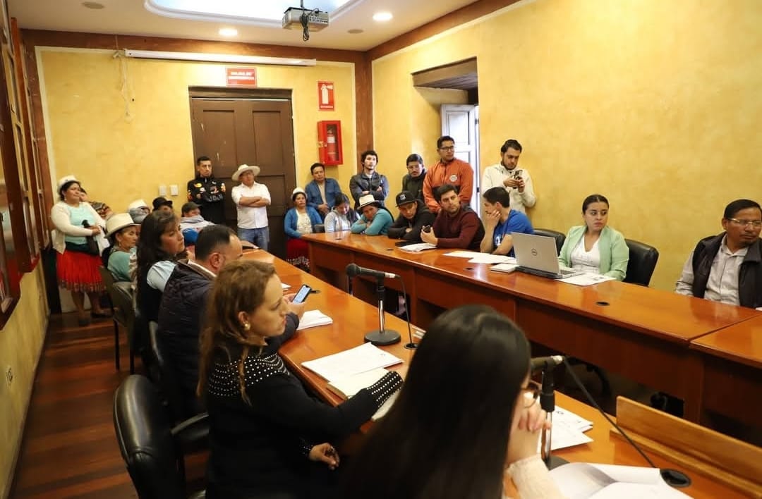Proponen crédito privado para construir un puente en Gualaceo