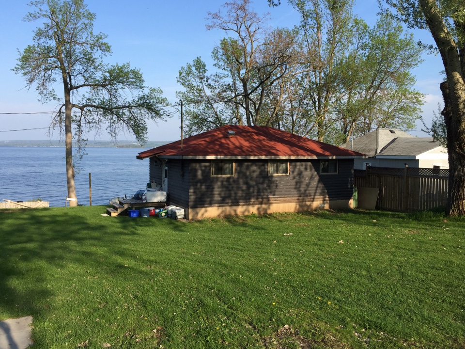 Cottage 14 Elm Grove Cottages on Rice Lake, Ontario Canada