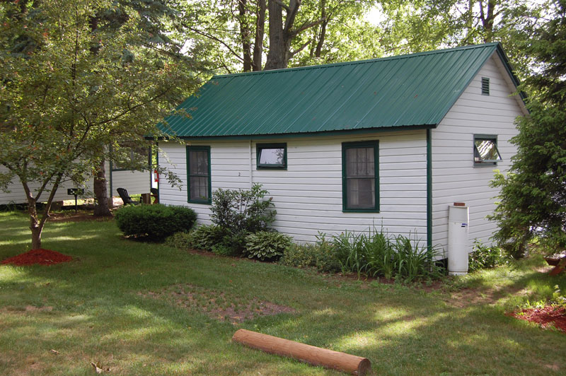 A Featured Property! THE ELMS WATERFRONT COTTAGES Americade