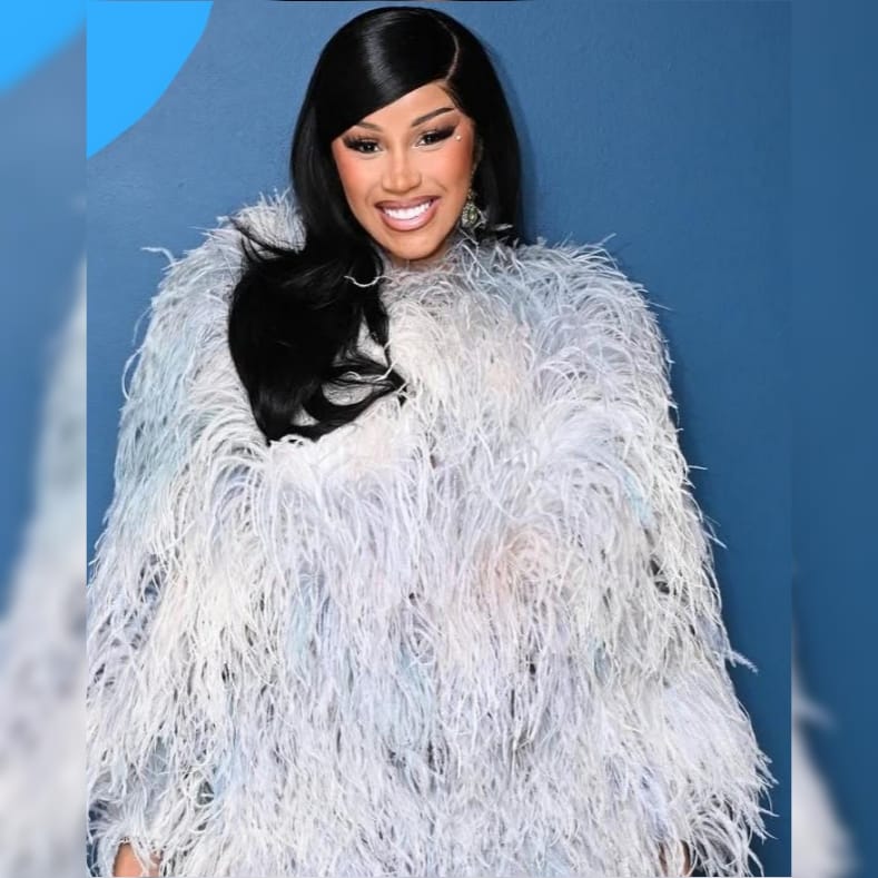 Cardi B anuncia gestación de su cuarto hijo, el primero con Stefon Diggs