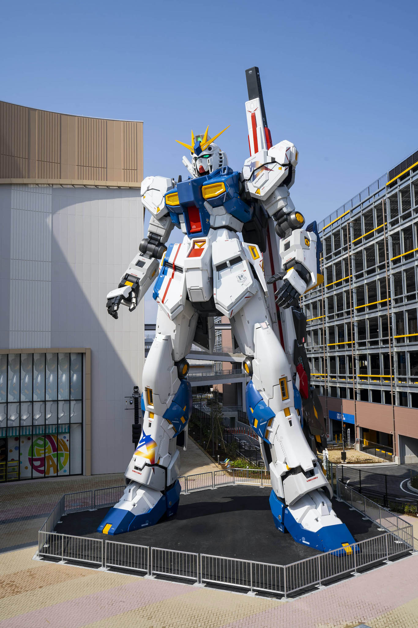 Gundam Statue (Japón) el robot gigante de Fukuoka El ojo del arte