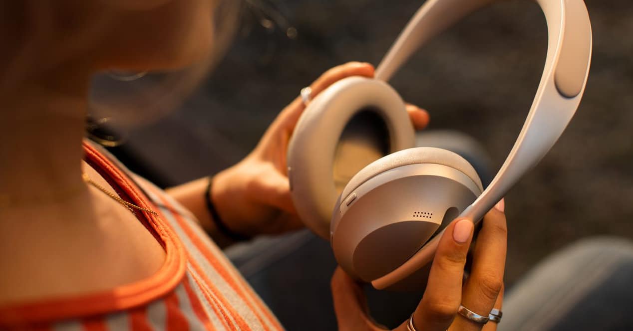 Bose Noise Canceling Headphones 700 features and price The Output