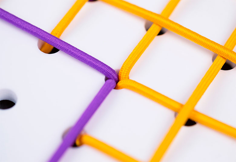 TWINE es una identidad basada en un tablero de conexiones El Poder de