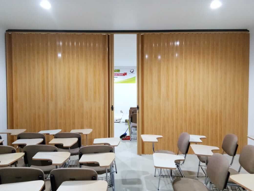 Keunggulan Folding Door PVC dalam Meningkatkan Fungsionalitas dan