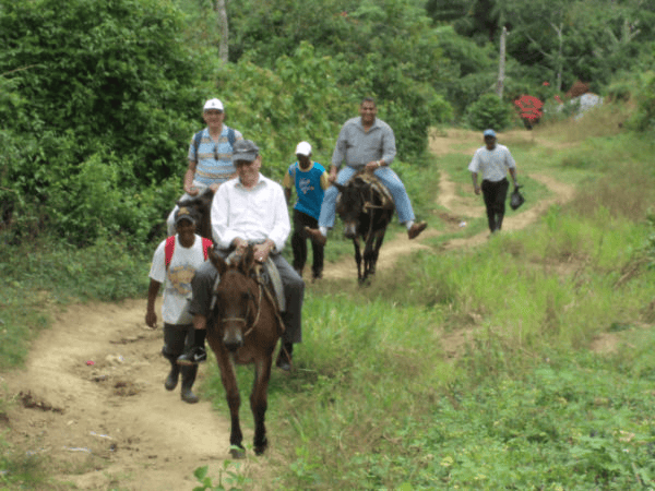 Campesino dominicano y sus viacrusis | El Sol de la Florida