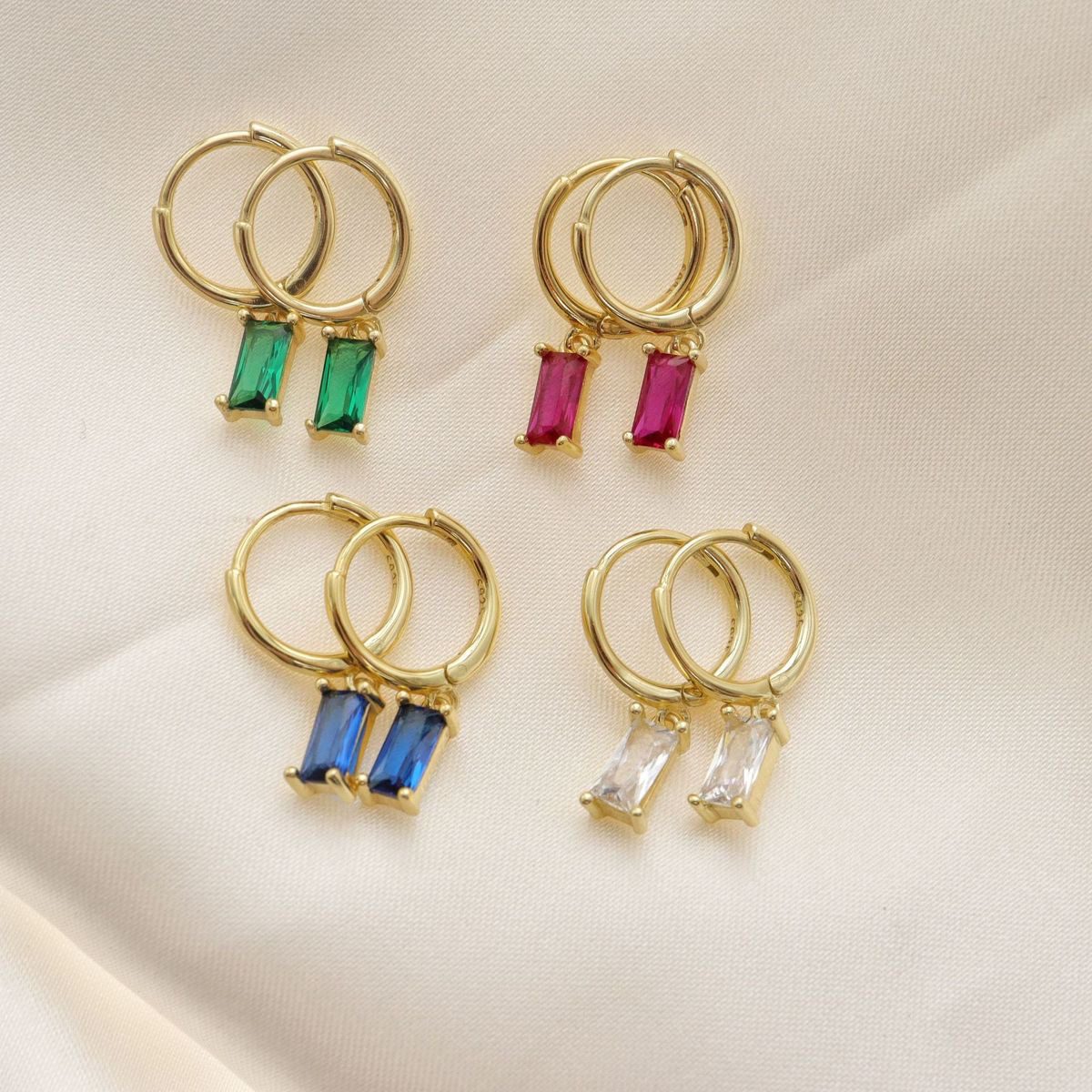 18k gold plated mini hoop (anti tarnish) Embelisha