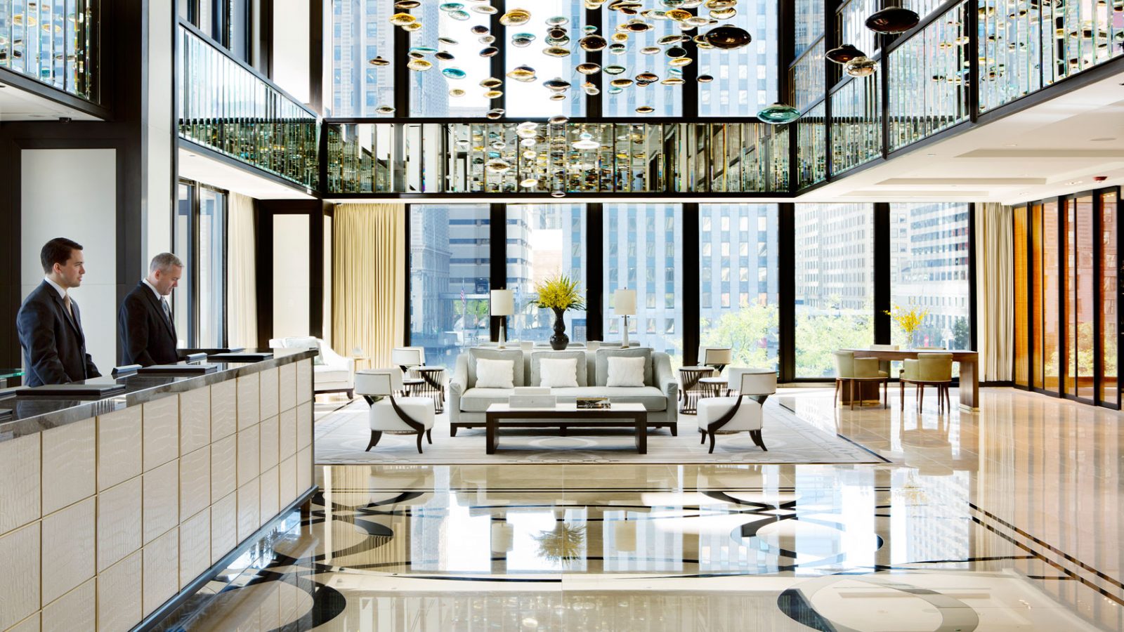 Chicago Luxury Hotel The Langham Embellishmints