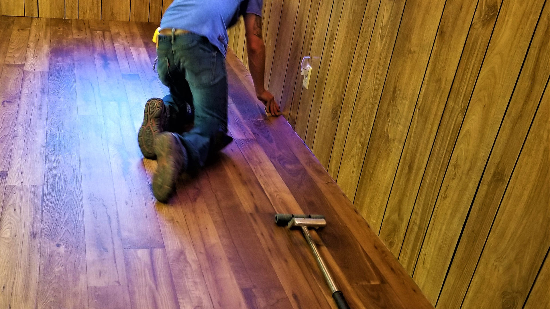 Flooring Installation Why Expansion Gaps Are Necessary E_M Custom