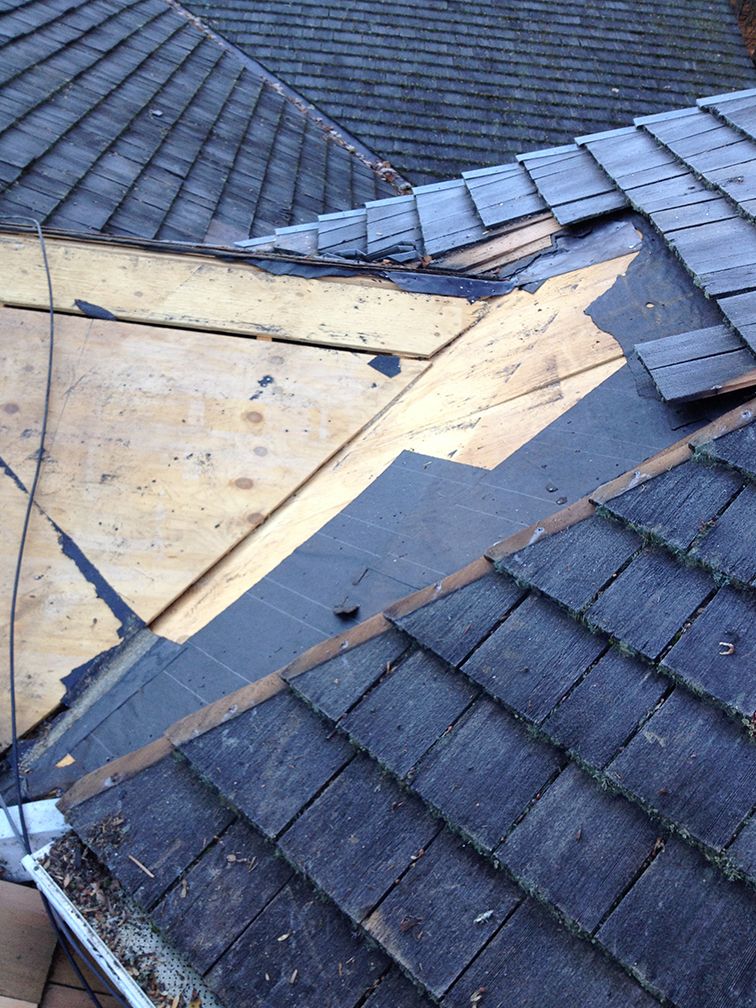 Cedar Roof Repairs in Mississauga, Oakville, Milton & Halton
