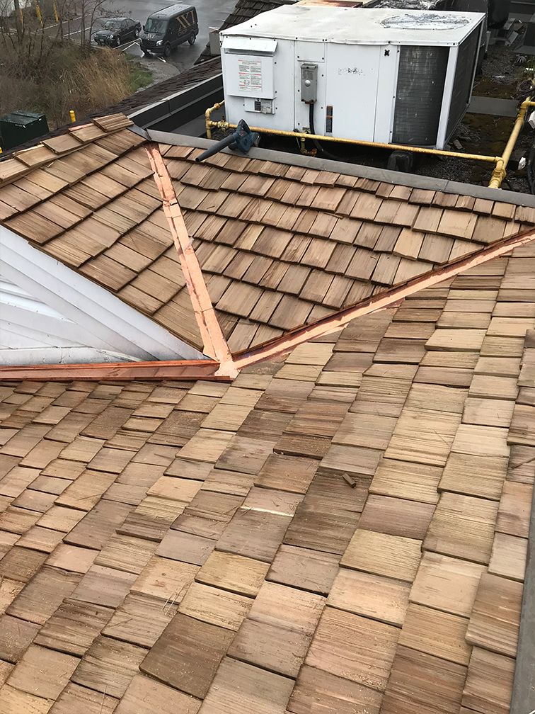 Cedar Roof Installation Serving Mississauga, Oakville, Milton & Halton