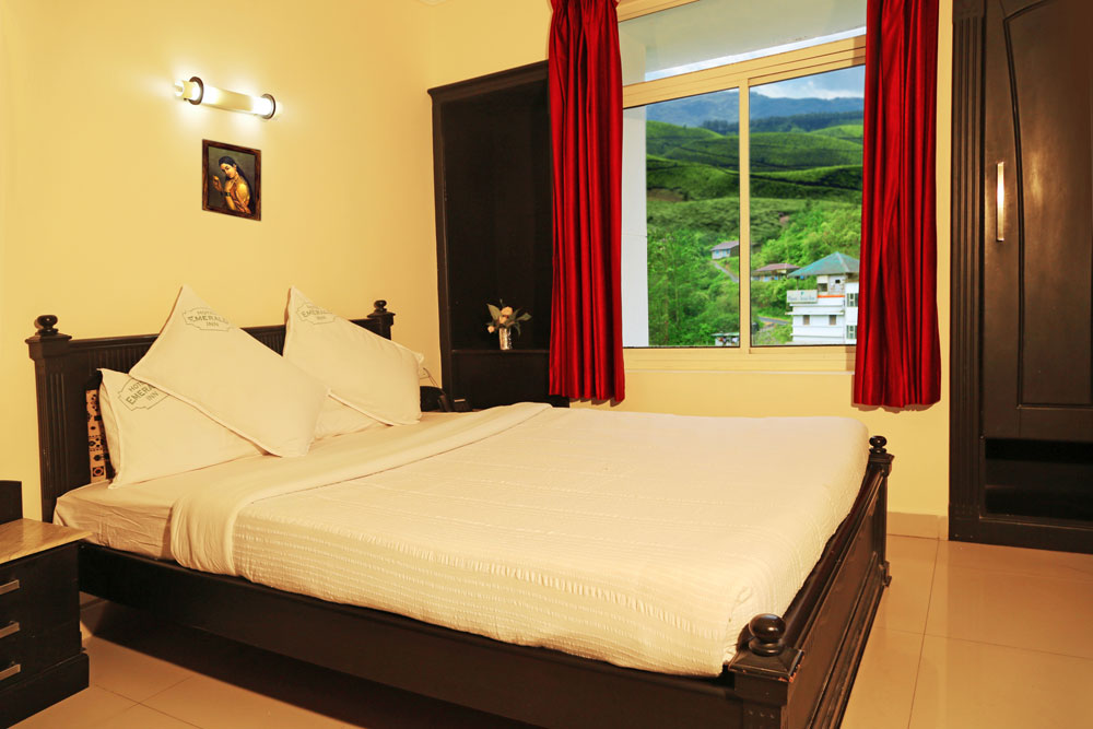 Emerald Inn Munnar Good Resort for a comfortable stay