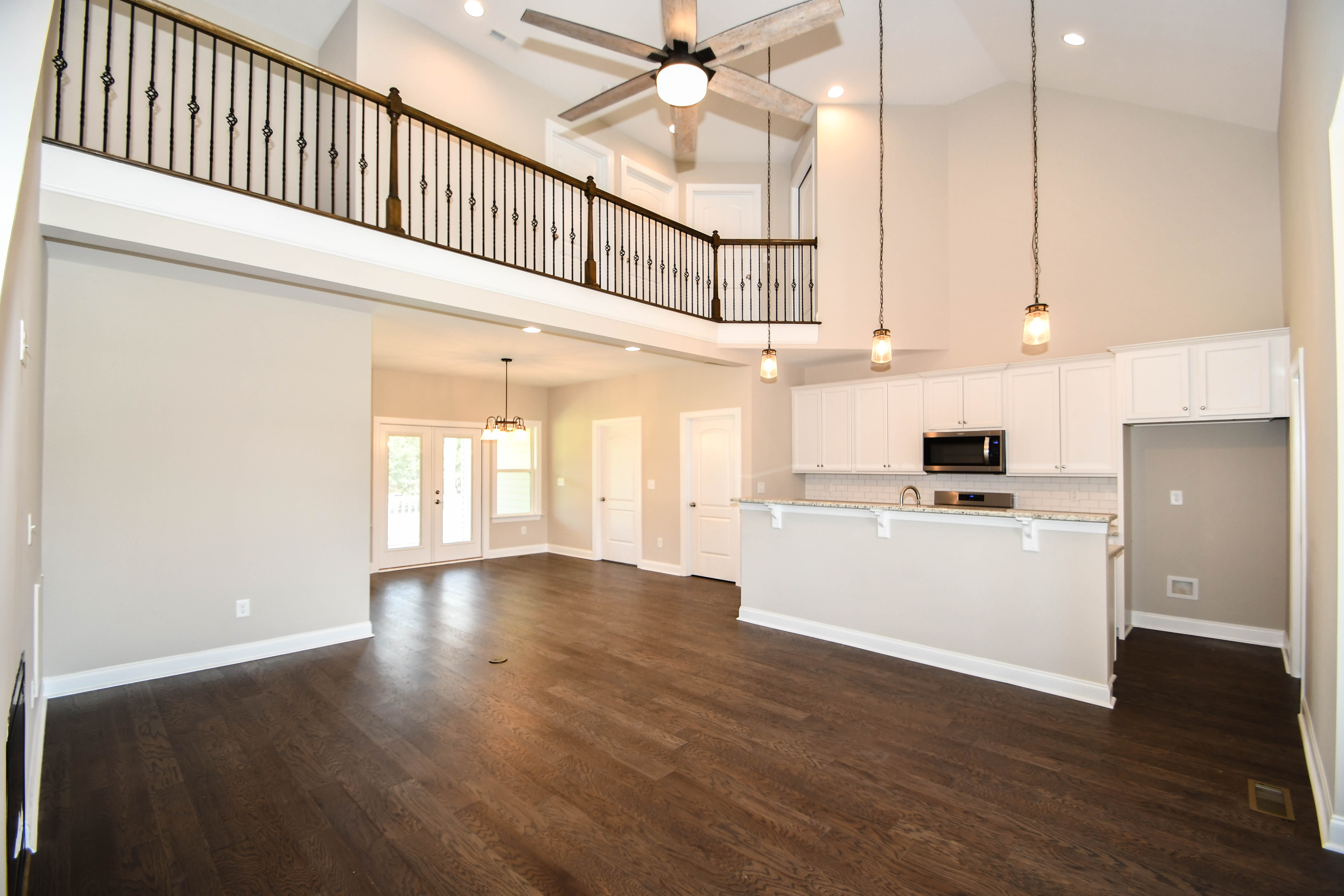 DSC_3822 Emerald Pointe Realty Custom Homes