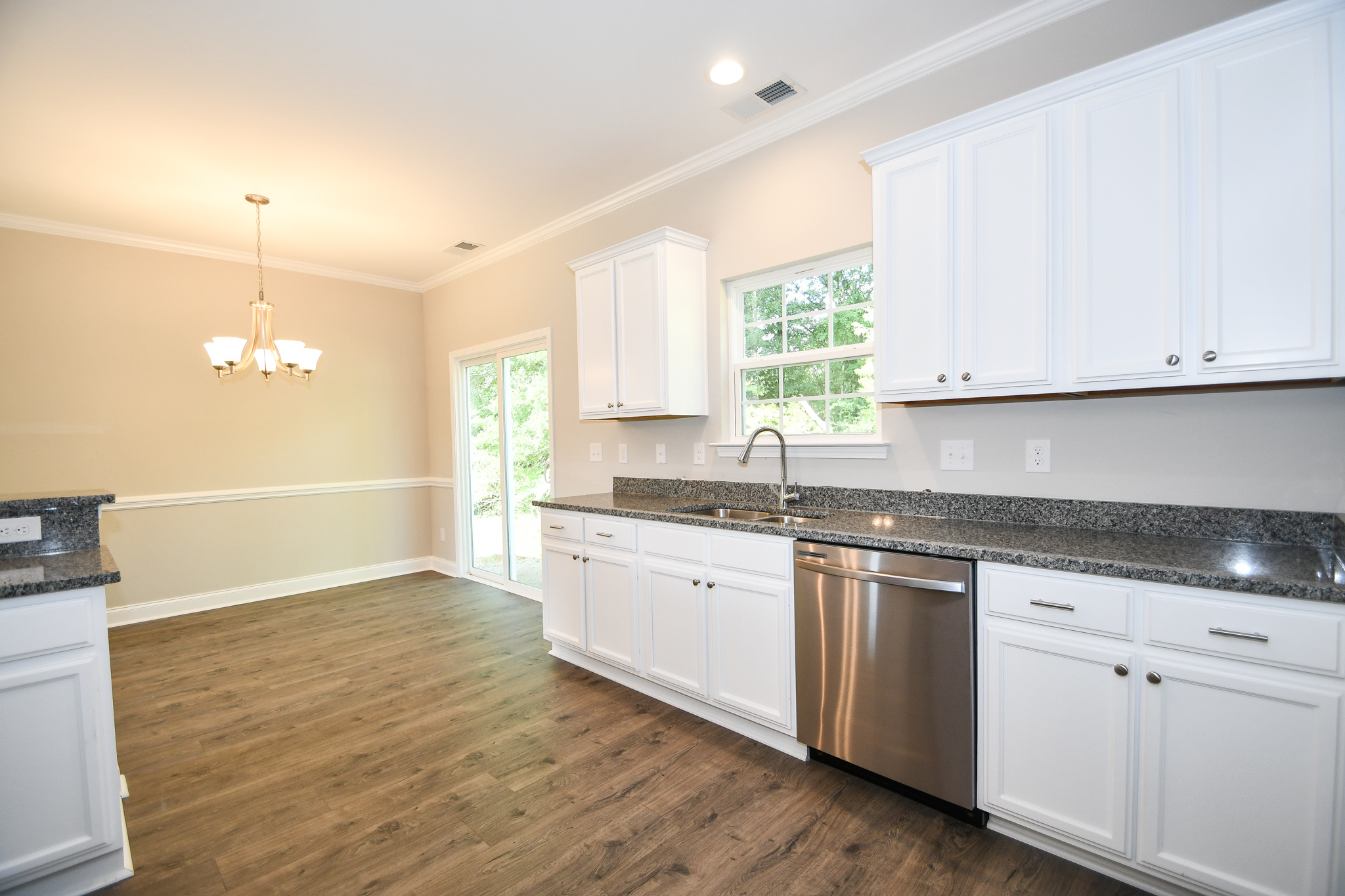 2206 Lancaster Highway Monroe, NC 28112 Emerald Pointe Realty