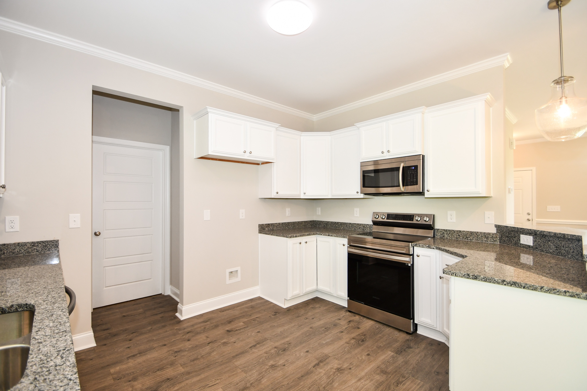 2206 Lancaster Highway Monroe, NC 28112 Emerald Pointe Realty