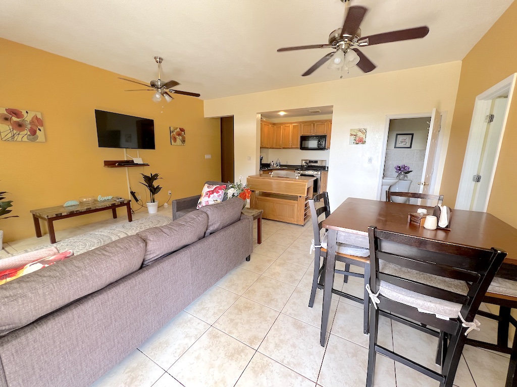 RH216 Immaculate 3 bed Apartment, Zion Hill West End Emerald