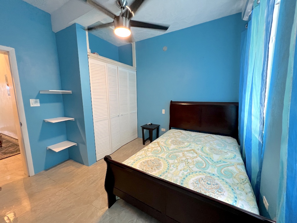 RH290 Comfortable 3 bed 2 bath apartment, Carrot Bay Emerald