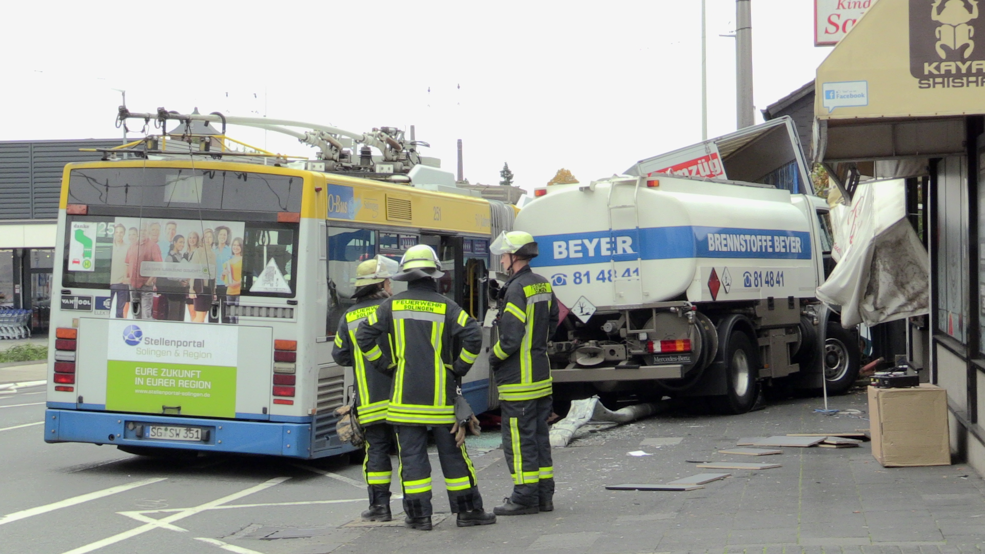 25.09.2017 Solingen Höhscheid Tödlicher Unfall Tankwagen krachte