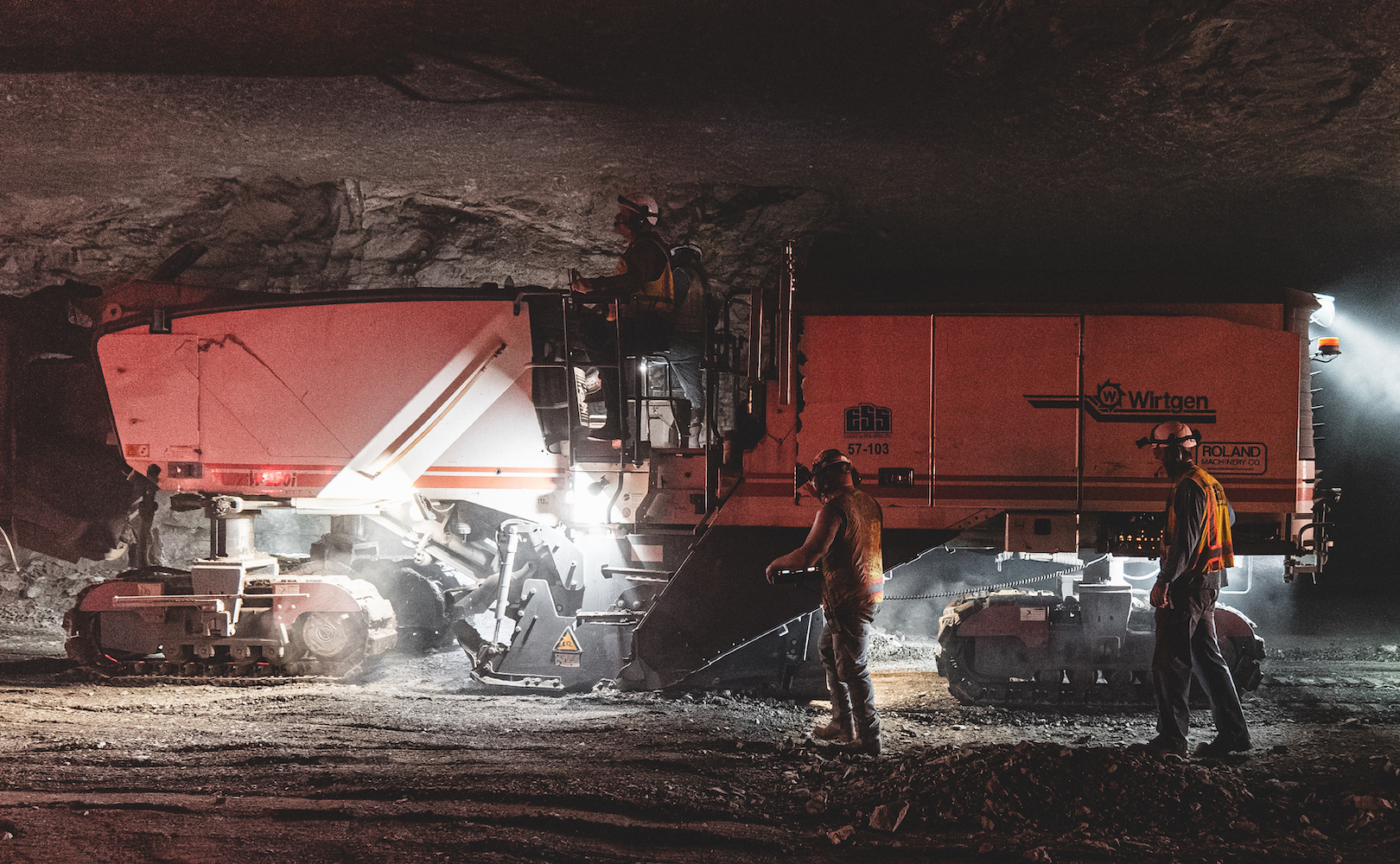 Hunt Midwest Building 45A Cave Shale Removal » Emery Sapp & Sons