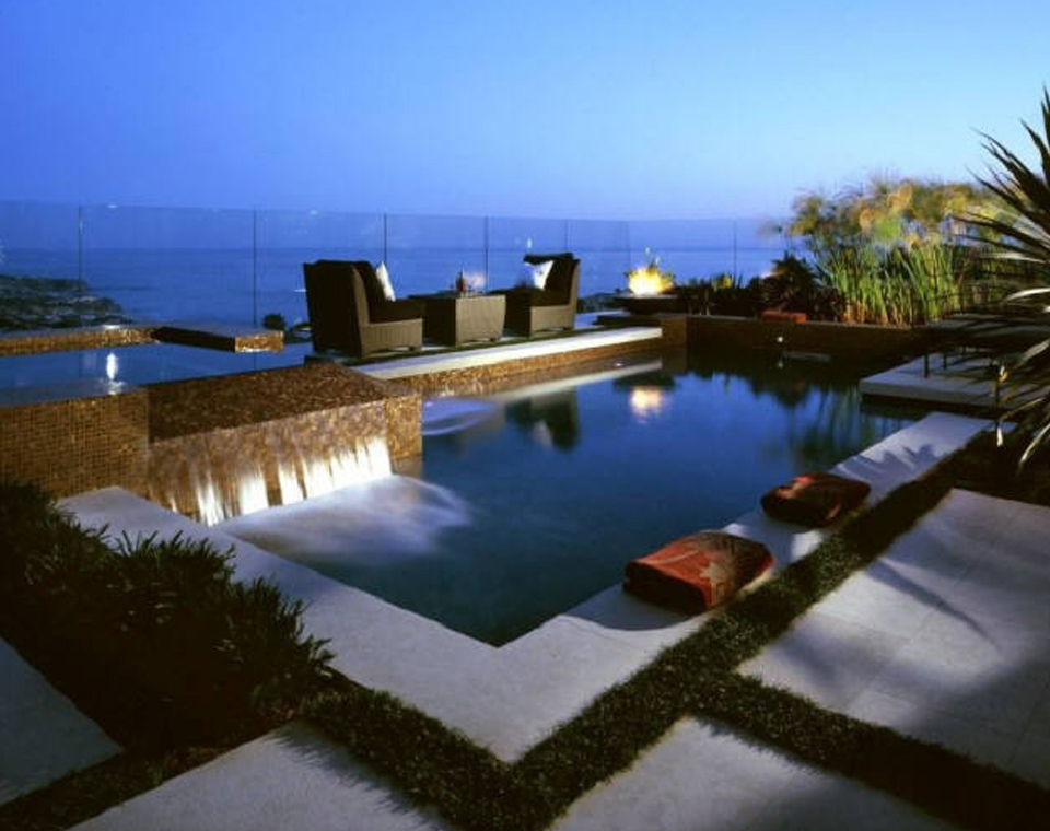 Custom swimming pool designs in Orange County pool builder