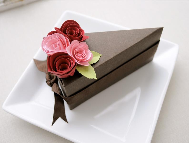 7 Best Wedding Cake Boxes to Take Slices Home Emmaline Bride Wedding Blog