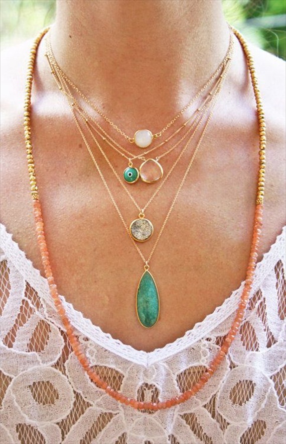 The Right Way to Layer Necklaces