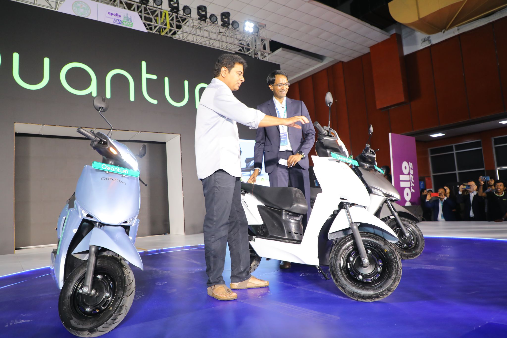 Quantum Energy Opens Its First Showroom For Electric Vehicles In